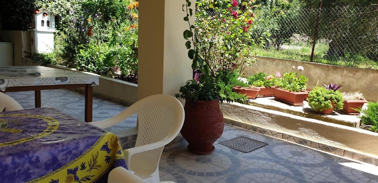 Sunday Mood Apartment Nea Skioni Bagian luar foto