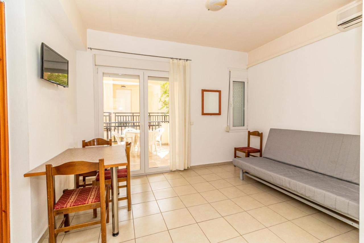 Sunday Mood Apartment Nea Skioni Bagian luar foto