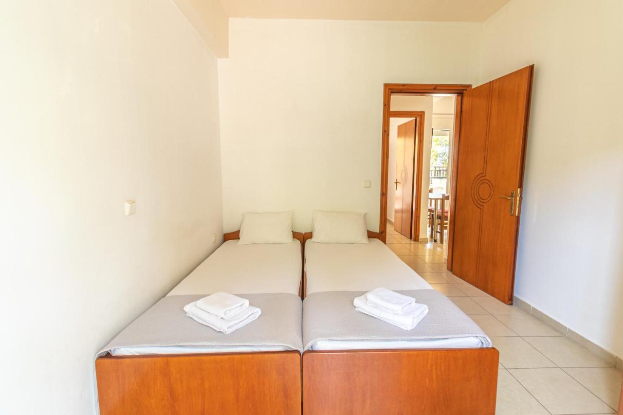 Sunday Mood Apartment Nea Skioni Bagian luar foto