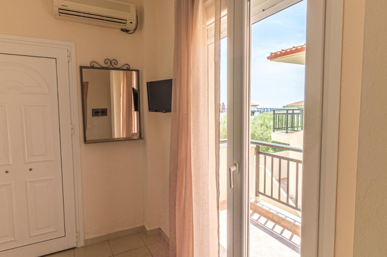 Sunday Mood Apartment Nea Skioni Bagian luar foto
