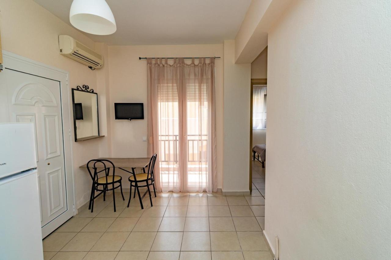 Sunday Mood Apartment Nea Skioni Bagian luar foto