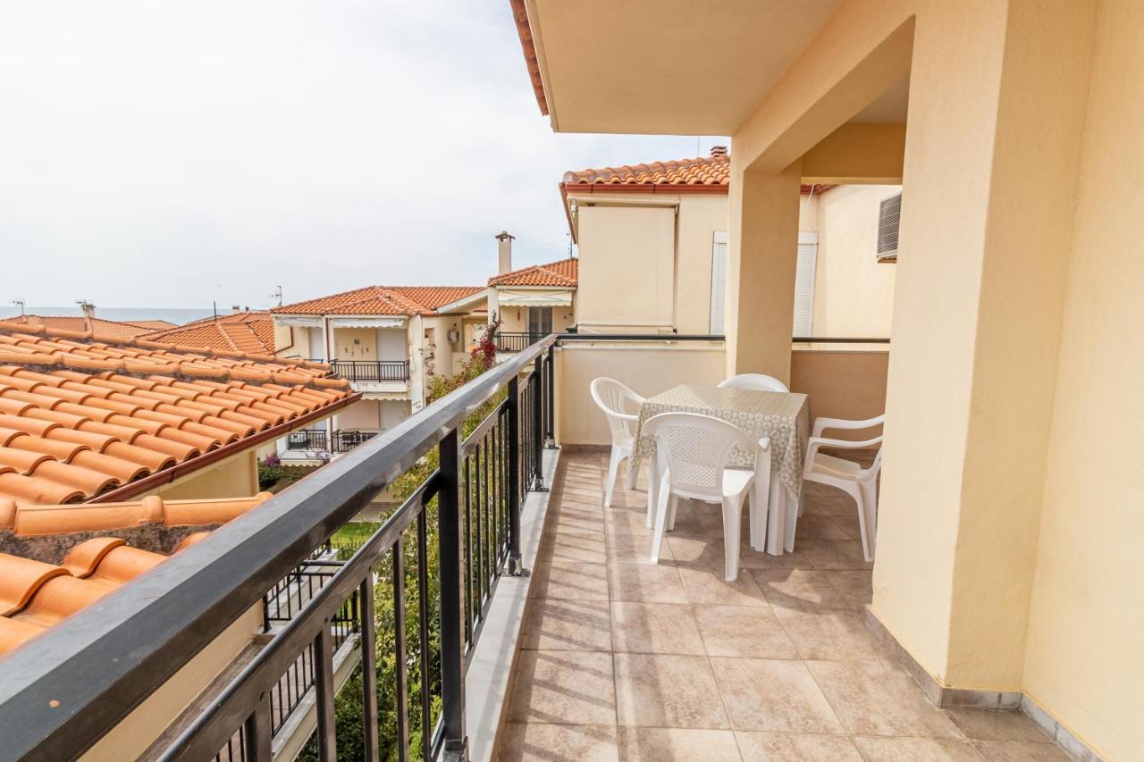 Sunday Mood Apartment Nea Skioni Bagian luar foto