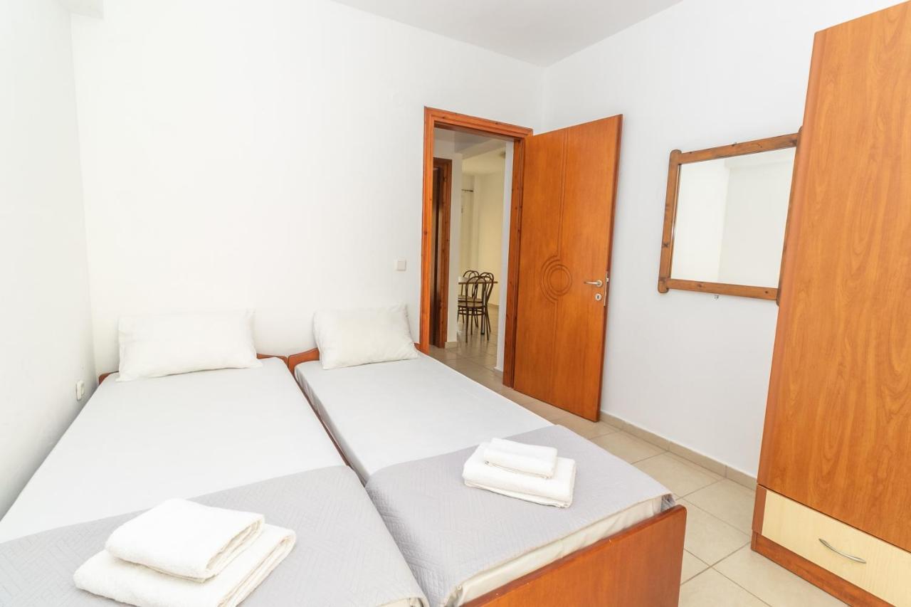 Sunday Mood Apartment Nea Skioni Bagian luar foto