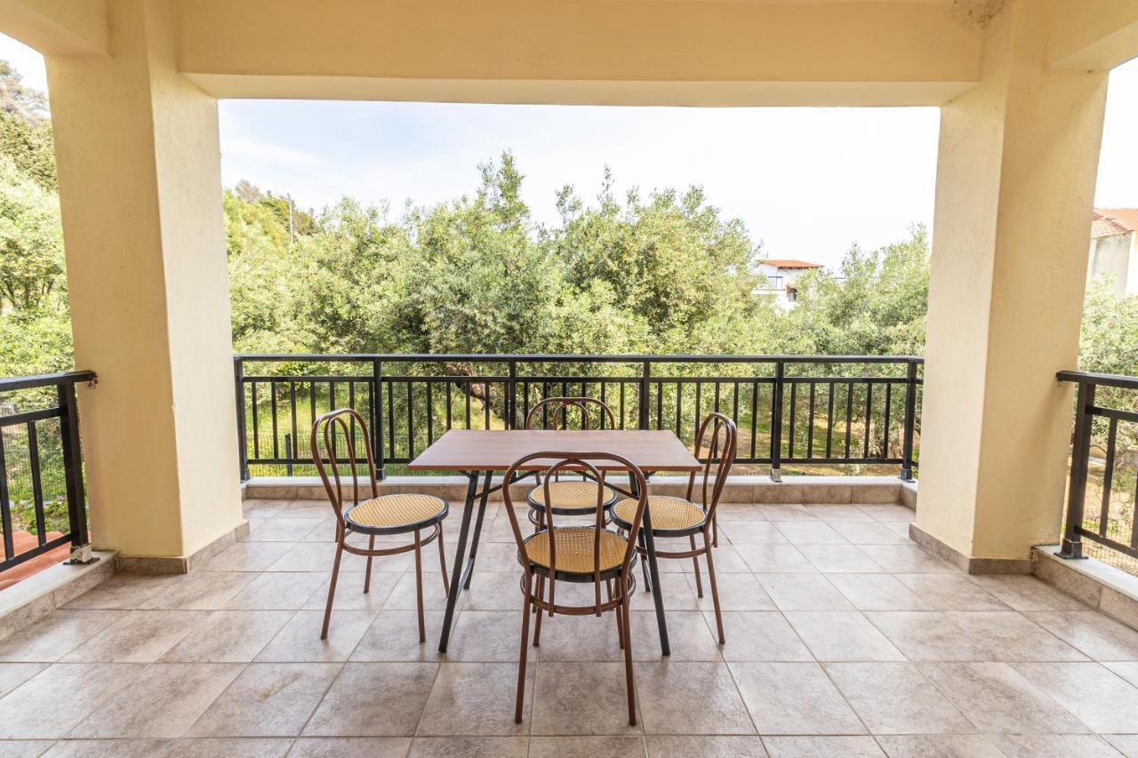 Sunday Mood Apartment Nea Skioni Bagian luar foto