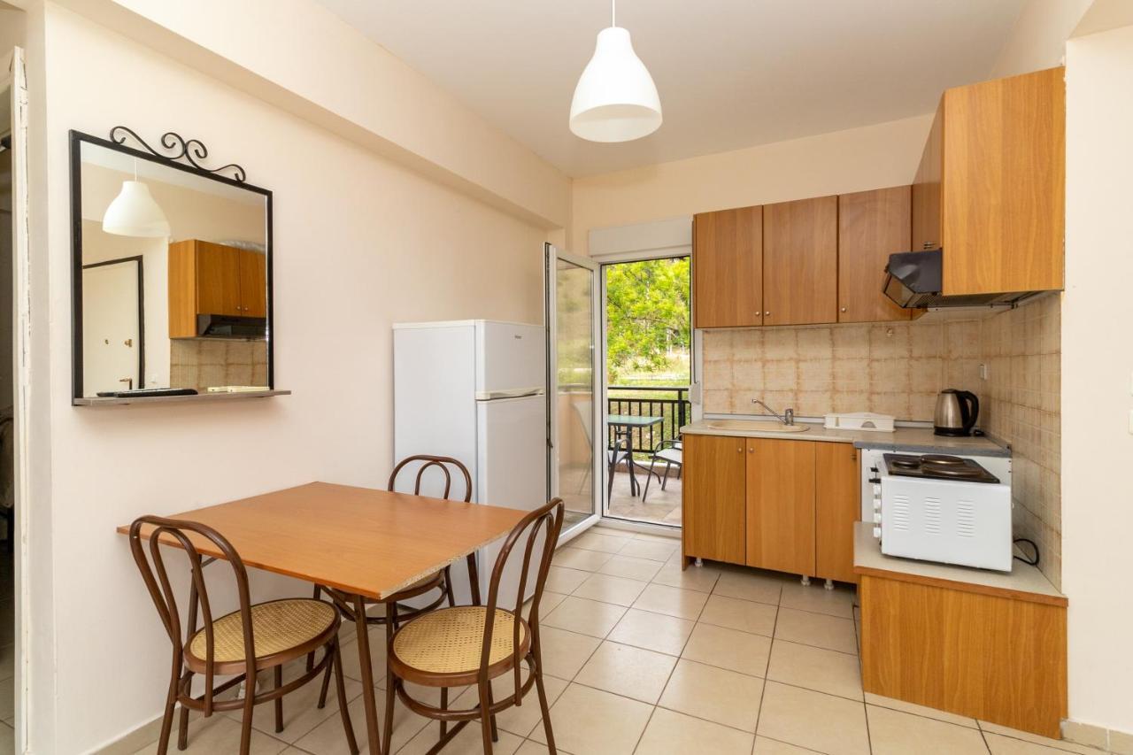 Sunday Mood Apartment Nea Skioni Bagian luar foto