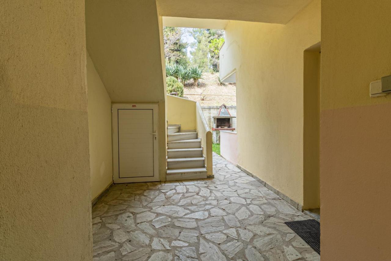 Sunday Mood Apartment Nea Skioni Bagian luar foto